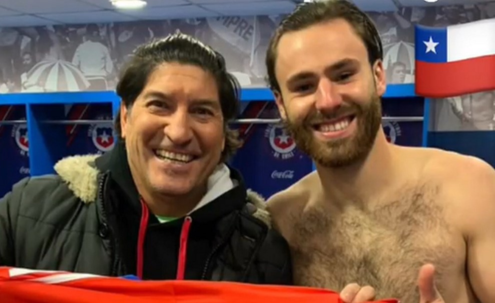 De goleador a goleador: Ben Brereton le obsequió su camiseta a Iván Zamorano