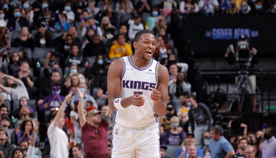 Los Lakers sufrieron su sexta derrota seguida en pretemporada tras caer ante Sacramento Kings