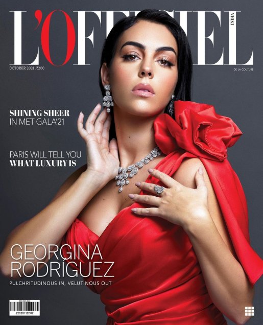 Georgina Rodríguez protagoniza la portada de prestigiosa revista de moda francesa