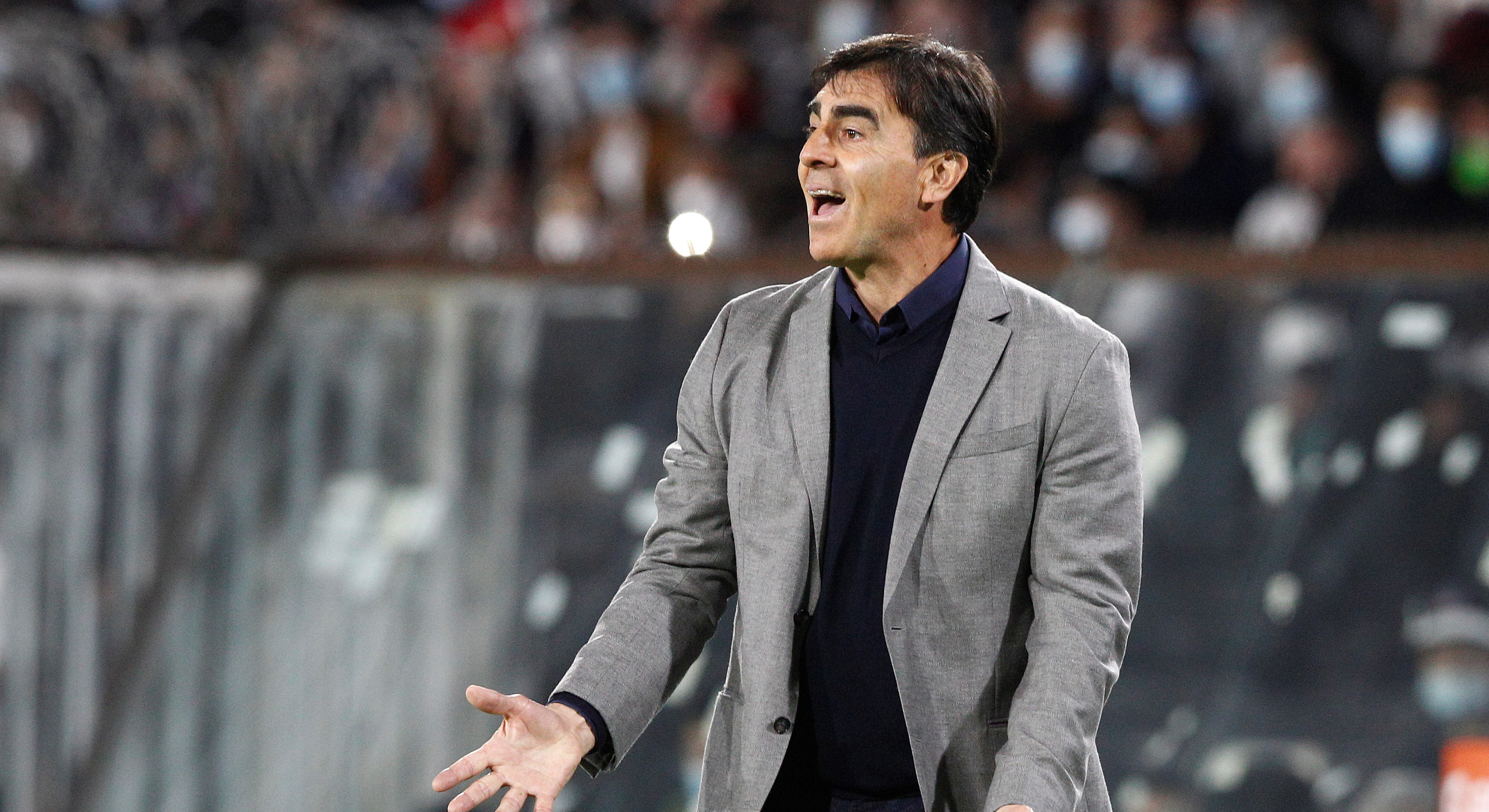 Gustavo Quinteros y la pelea por el liderato: “Si los rivales directos pierden, mejor”