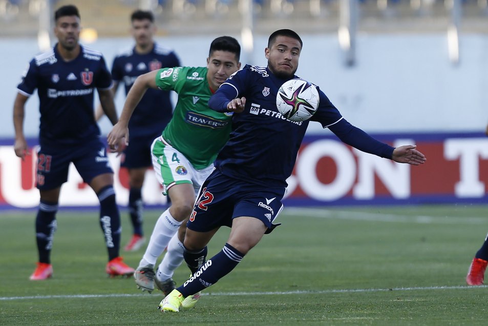 La U complicó su clasificación a copas internacionales tras caer en flojo partido ante Audax