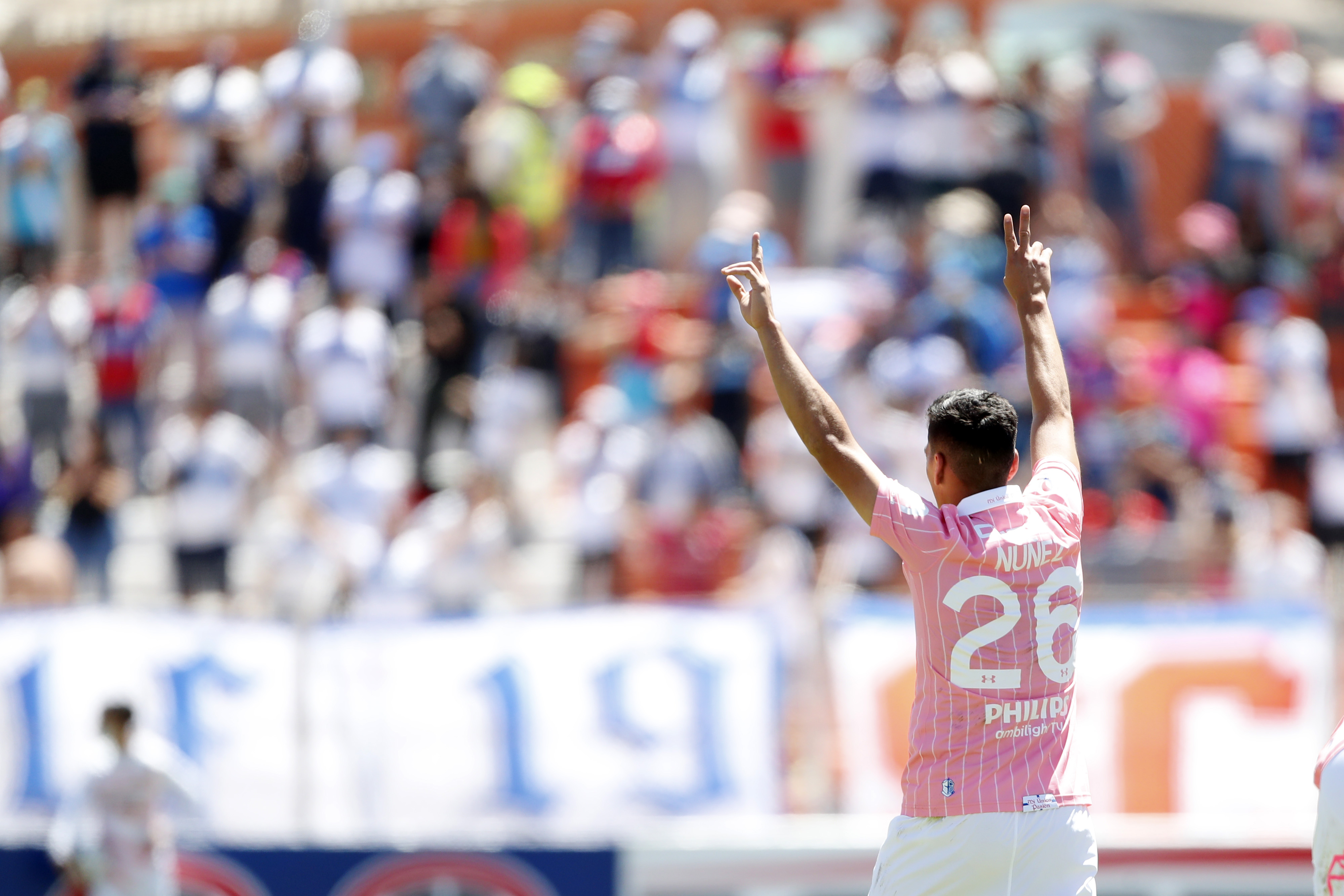 La UC tomó ventaja ante Cobresal con otro golazo de Marcelino Núñez