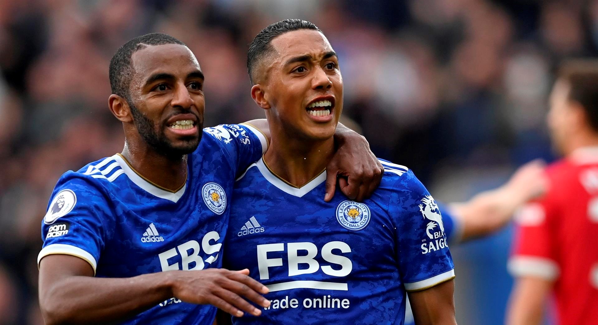 Leicester City tuvo gran remontada y amargó a Manchester United en la Premier League