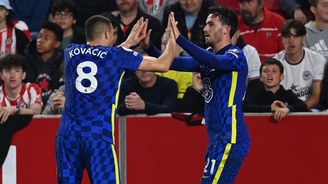 Ben Chilwell anotó un golazo y Chelsea recuperó la cima de la Premier League a costa de Brentford