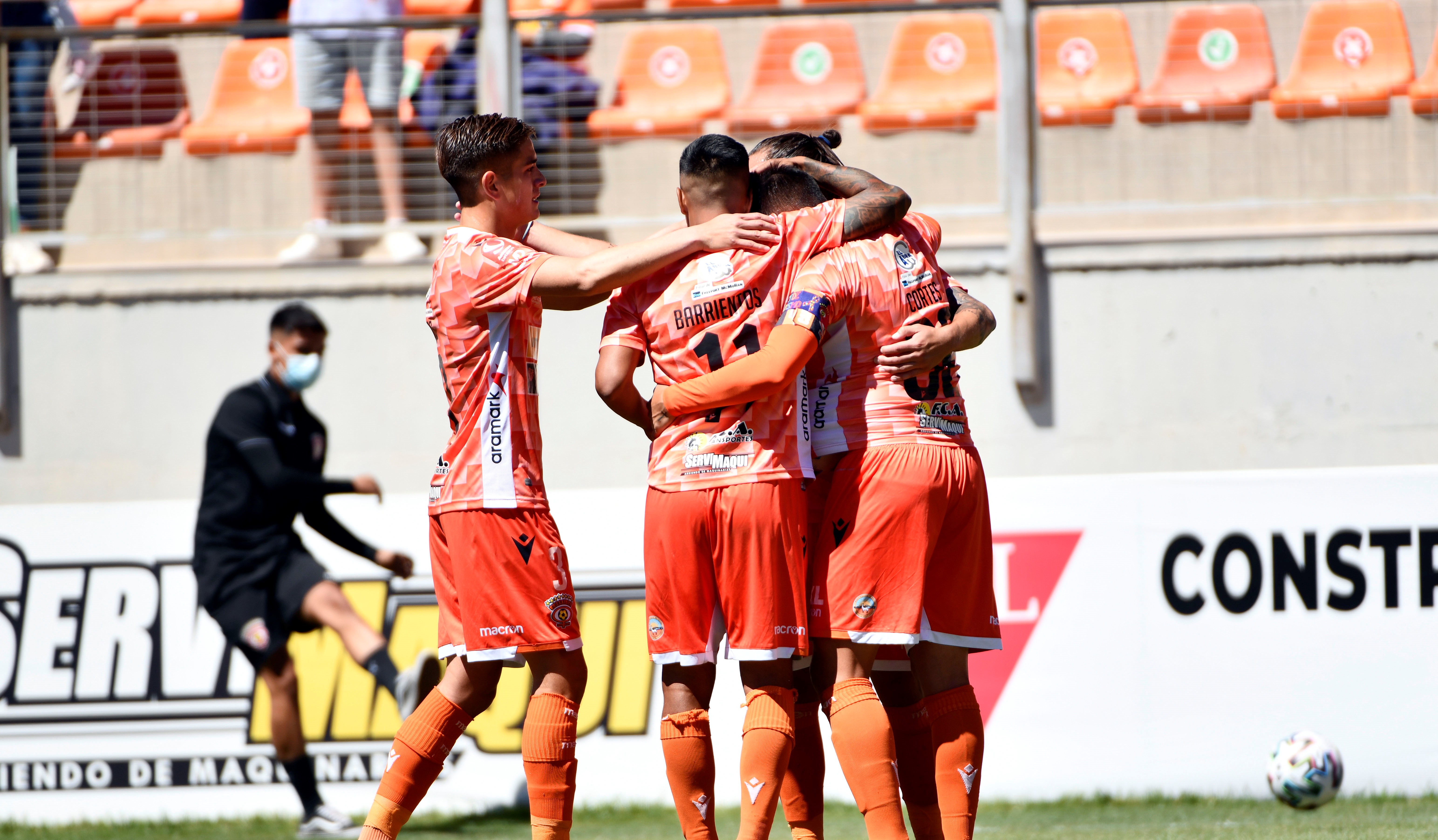 Cobreloa tomó un respiro ante Deportes Copiapó que se enredó en la lucha por ascender
