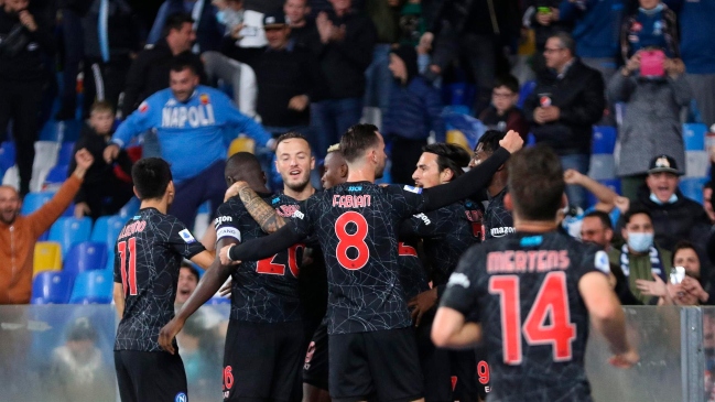 Napoli logró exigido triunfo sobre Torino y sigue en lo alto de la liga italiana