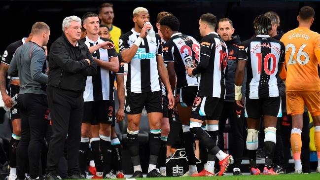 Problemas para Newcastle: Clubes votaron el bloqueo de nuevos patrocinios