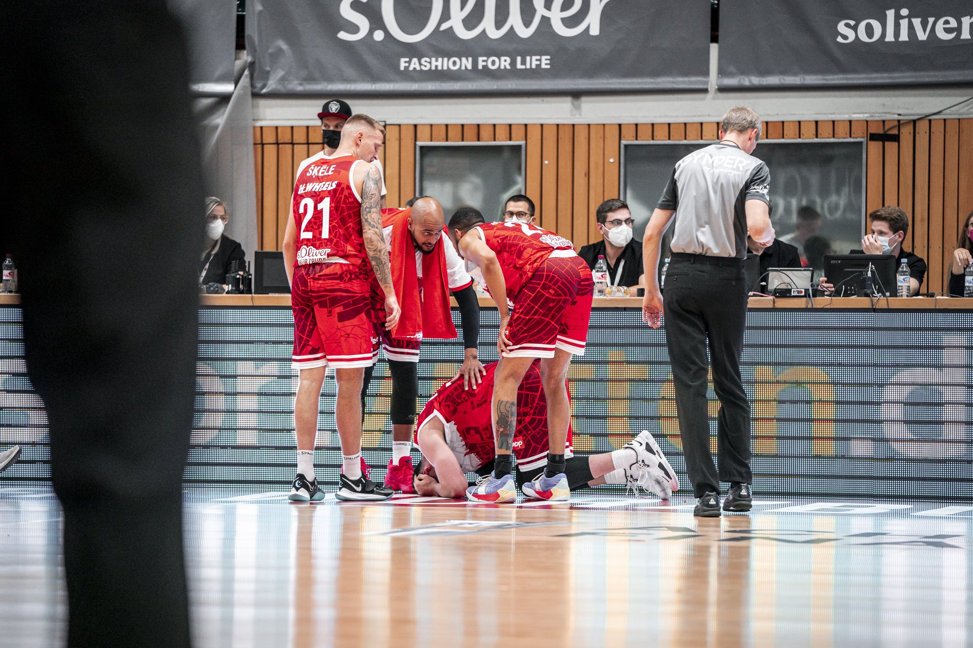 Nicolás Carvacho sufrió una rotura de ligamento y se perderá el partido ante Brasil de noviembre