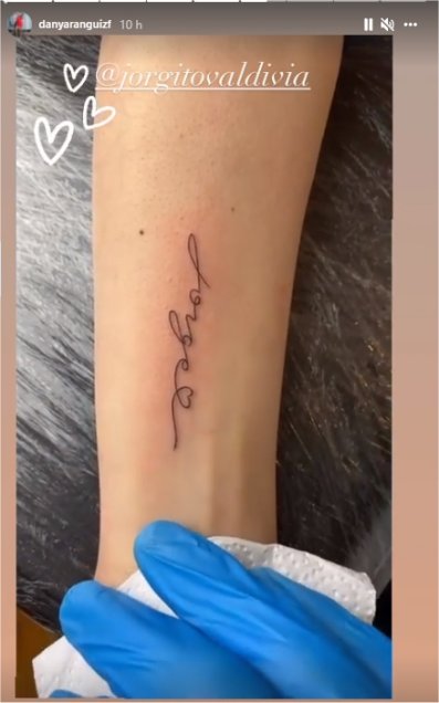 Lo lleva en la piel: Daniela Aránguiz se tatuó a Jorge Valdivia