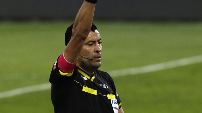 Roberto Tobar informó “juego brusco grave” de Lanaro y “acción imprudente” de Zampedri