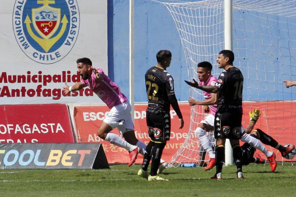 U. Española tuvo a un inspirado Patricio Rubio contra Antofagasta y rompió su mala racha de visita