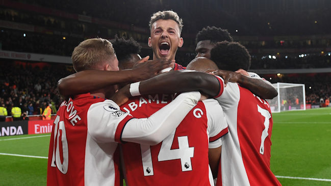 Arsenal derribó a Aston Villa y extendió su positiva racha en la Premier League