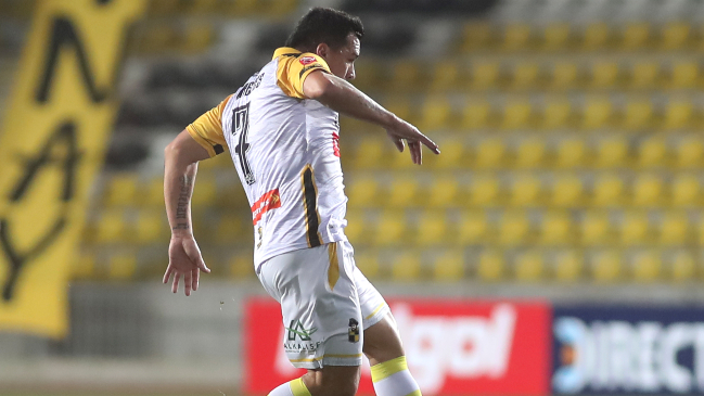 Coquimbo batió a Rangers de la mano de Esteban Paredes y dio un nuevo paso rumbo a Primera