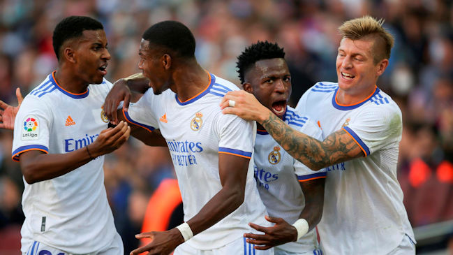 Real Madrid se adueñó del clásico español tras cómodo triunfo sobre Barcelona en el Camp Nou