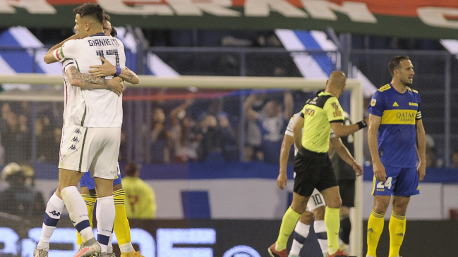 Vélez Sarsfield derribó a Boca Juniors con golazos y le quitó el tercer lugar en Argentina