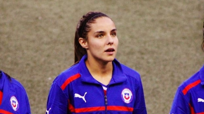 Ex delantera de la Roja anunció su retiro: La depresión es una enfermedad que arrasa con todo