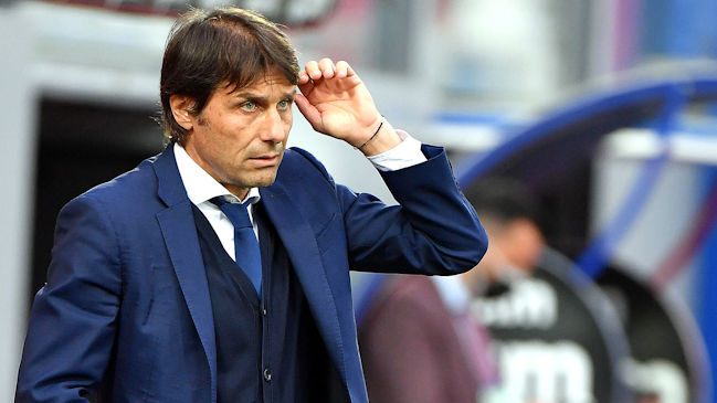 Manchester United tiene en carpeta a Antonio Conte como posible sustituto de Solskjaer