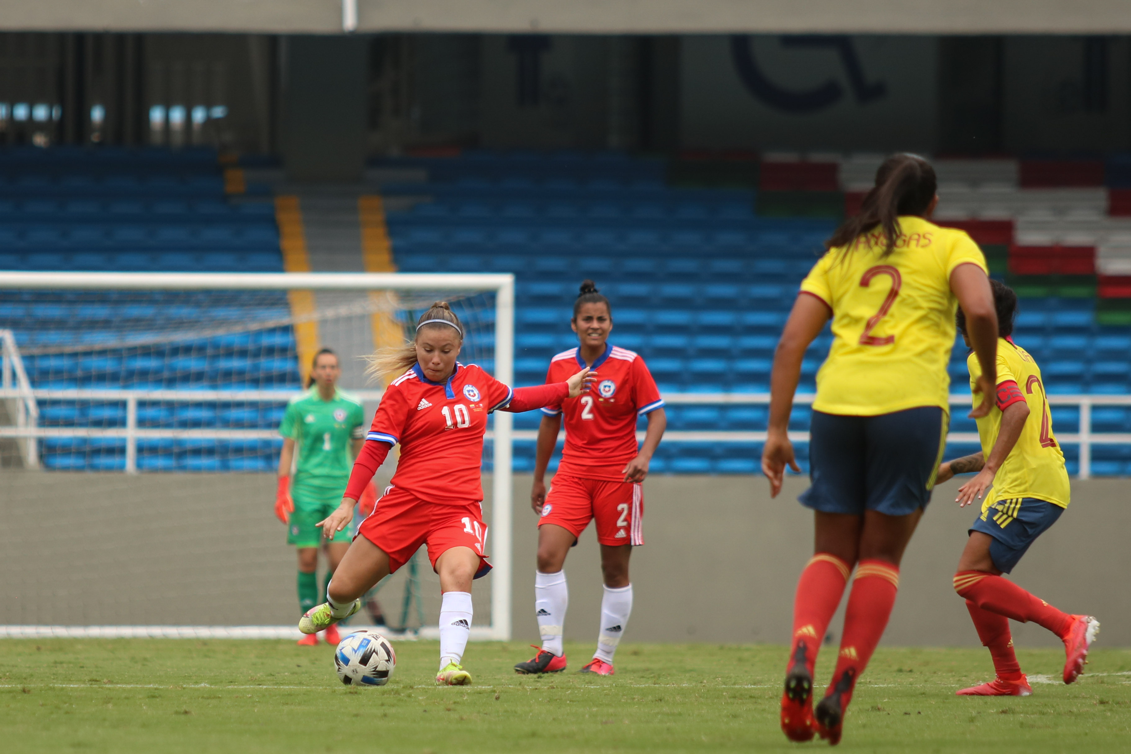 La Roja femenina volvió a tropezar ante Colombia en amistoso