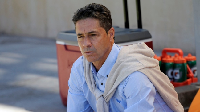 El gran susto que dio DT de Cobreloa: presentó taquicardia en pleno partido