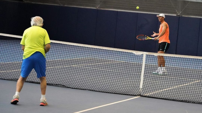 ¿Quién lo ganó? Rafael Nadal jugó un punto con el tenista más veterano del mundo