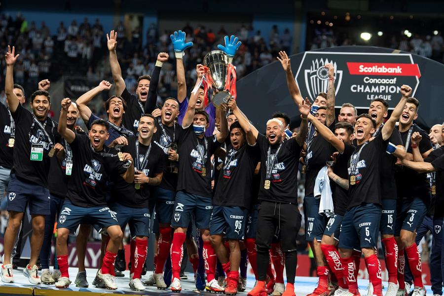 La celebración de Sebastián Vegas y Monterrey tras ganar la Concachampions ante América