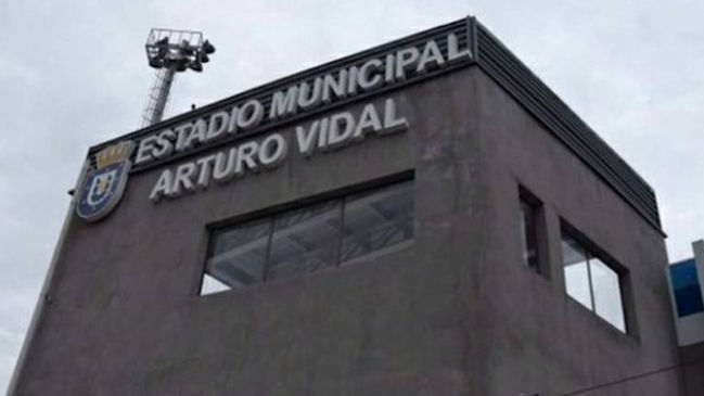 Municipalidad de San Joaquín retiró nombre de Arturo Vidal del Estadio de la comuna