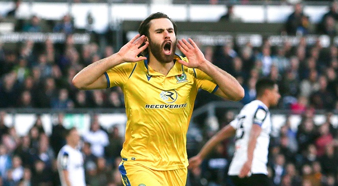 ¡Imparable! Ben Brereton le anotó dos goles en 12 minutos a Derby County de Wayne Rooney