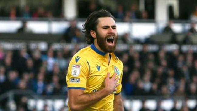 Ben Brereton brilló con un doblete en victoria de Blackburn Rovers sobre Derby County