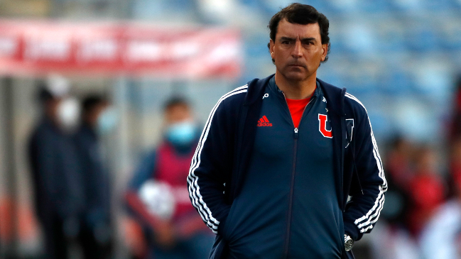 La U oficializó la renuncia de Esteban Valencia y anunció a Cristián Romero como DT interino