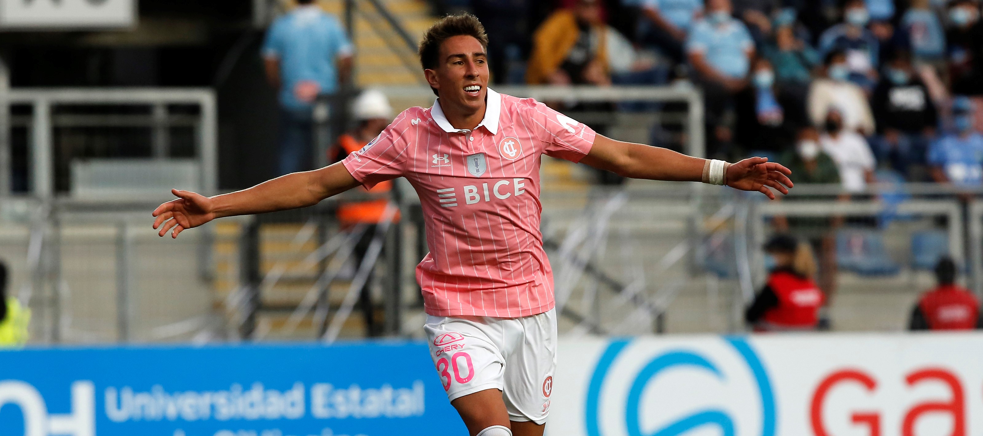 Diego Valencia desató la alegría de la UC y selló la victoria ante O’Higgins