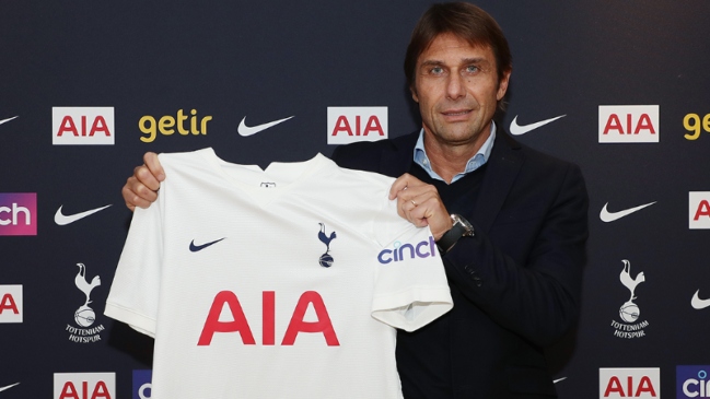 Antonio Conte se transformó en nuevo entrenador de Tottenham Hotspurs