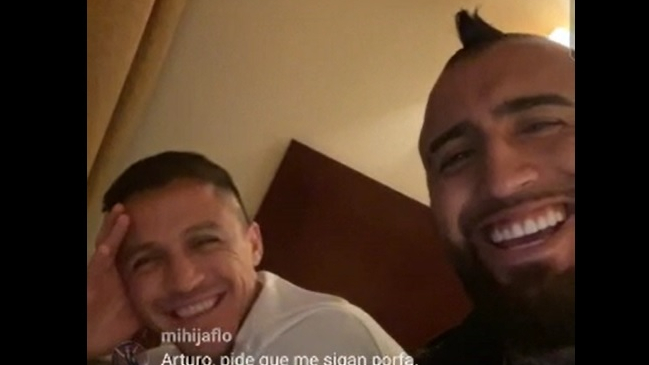“¿Vamos al Mundial?”: El live de Instagram de Vidal y Alexis en la concentración de Inter