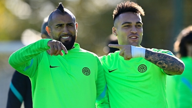 Arturo Vidal “echó al agua” a Lautaro Martínez: No le gusta Instagram, su mujer no lo deja