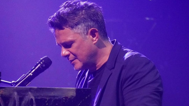 Alejandro Sanz fue nombrado socio de honor de Real Madrid