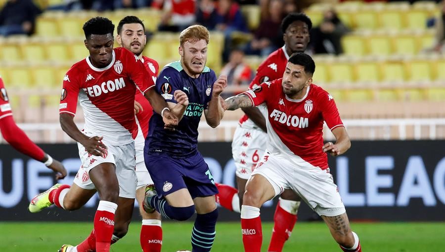 AS Mónaco de Guillermo Maripán desperdició chance de abrochar avance en la Europa League ante PSV