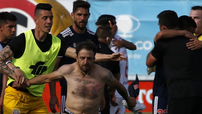 Larrivey: Es entendible todo lo de la gente, agradezco que nos siguen haciendo el aguante