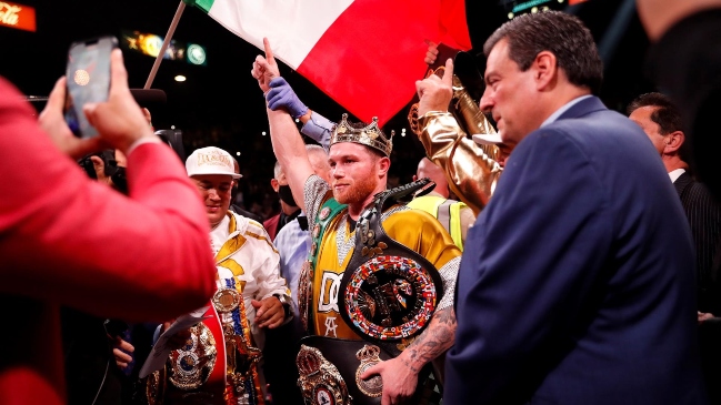 “Canelo” Álvarez venció a Plant y es el nuevo rey del peso súper mediano