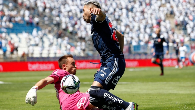 La polémica jugada entre Luján y Sebastián Pérez en el inicio del clásico universitario