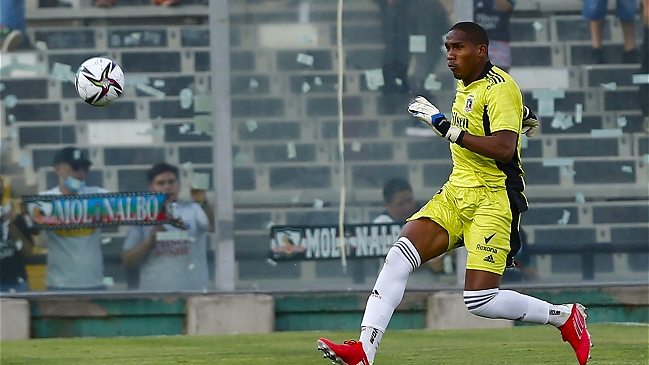 “Chilealbo”: La sufrida victoria de Colo Colo ante Melipilla