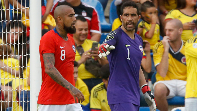 Gustavo Quinteros sueña en grande con Vidal y Bravo: “Que vengan a jugar la Libertadores”