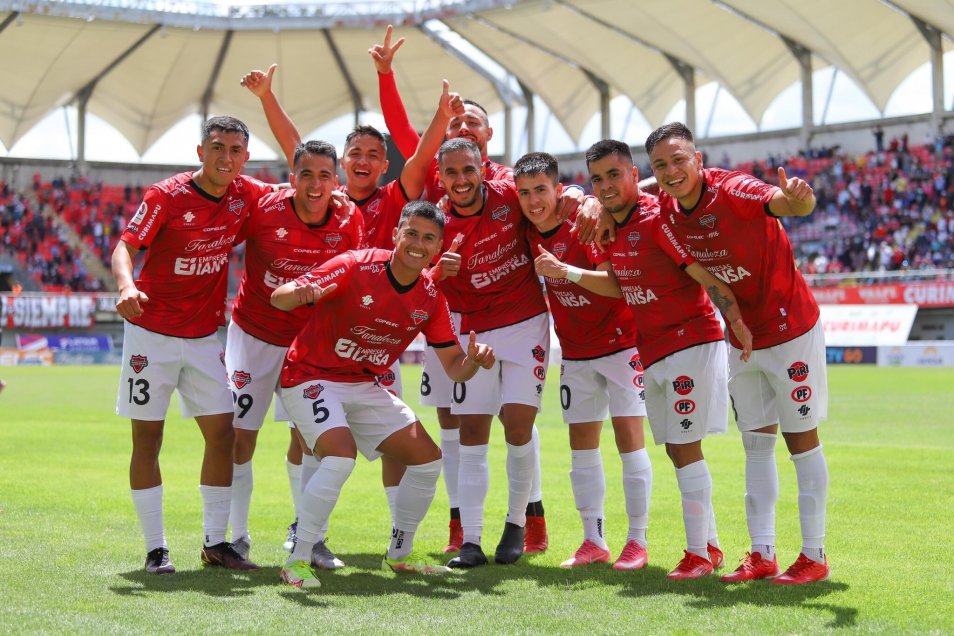 Ñublense le dio una paliza a Unión Española y se metió en zona de Copa Sudamericana