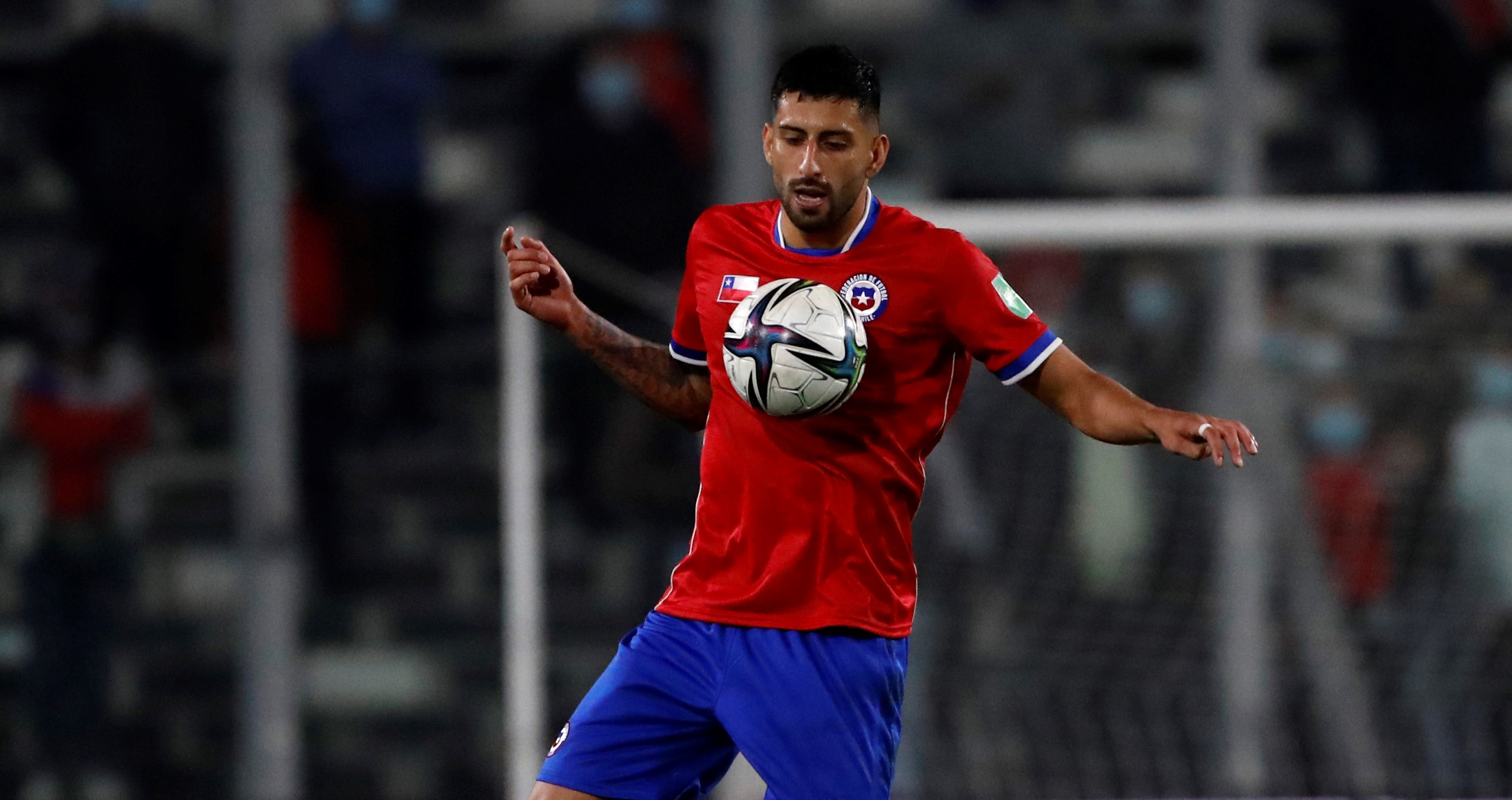 Guillermo Maripán: Me sentí muy bien en línea de tres, bastante cómodo