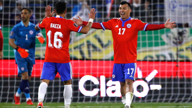 Pulgar no entrenó: Lasarte trabajó este lunes la formación para el duelo ante Ecuador