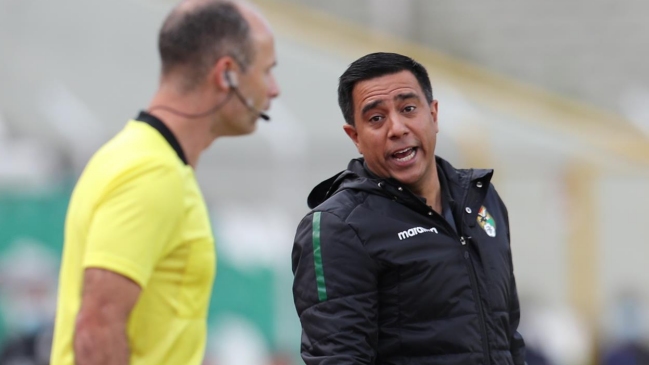 César Farías denunció amenazas y dijo que debe pensar sobre su continuidad en Bolivia