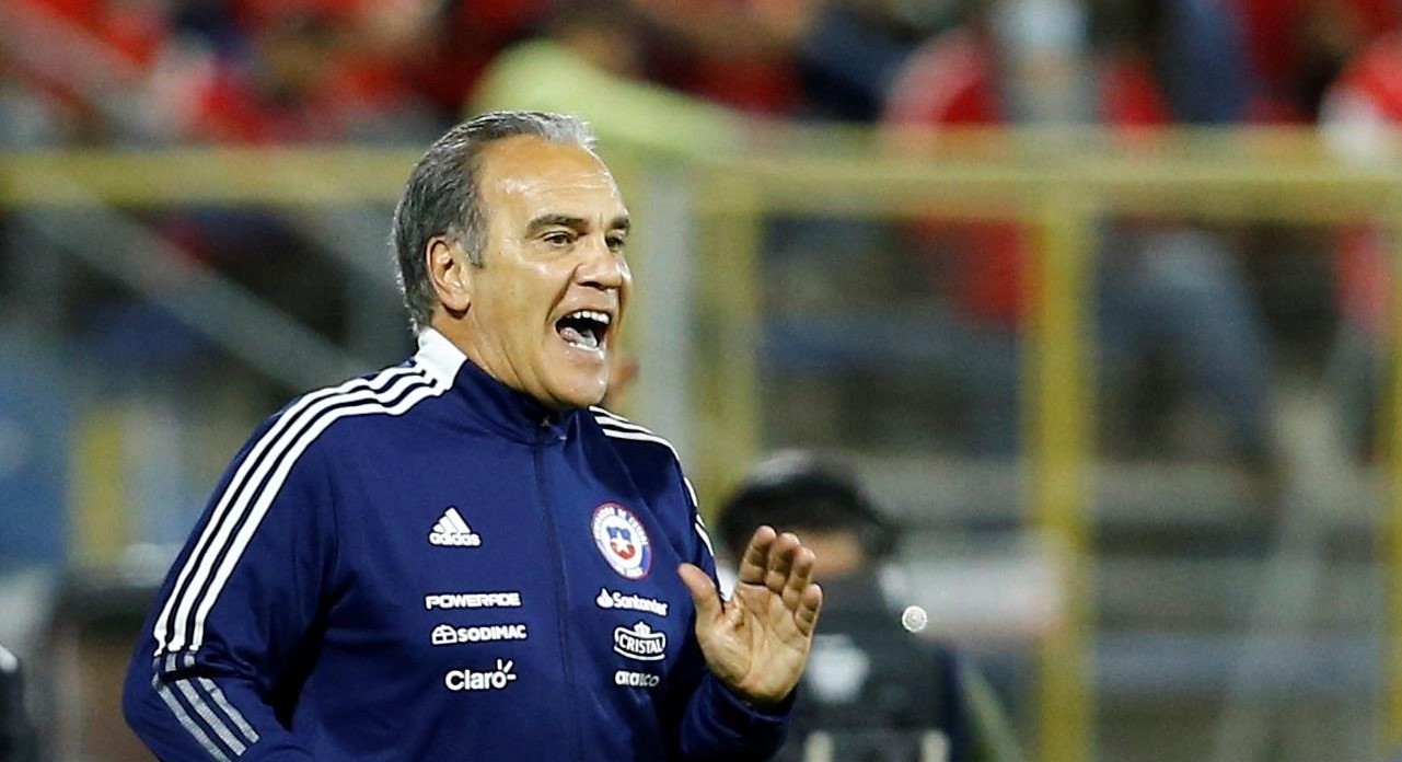 Lasarte: Jugar un partido sin Aránguiz, Pulgar y Ben y con todo lo que pasó es complicado