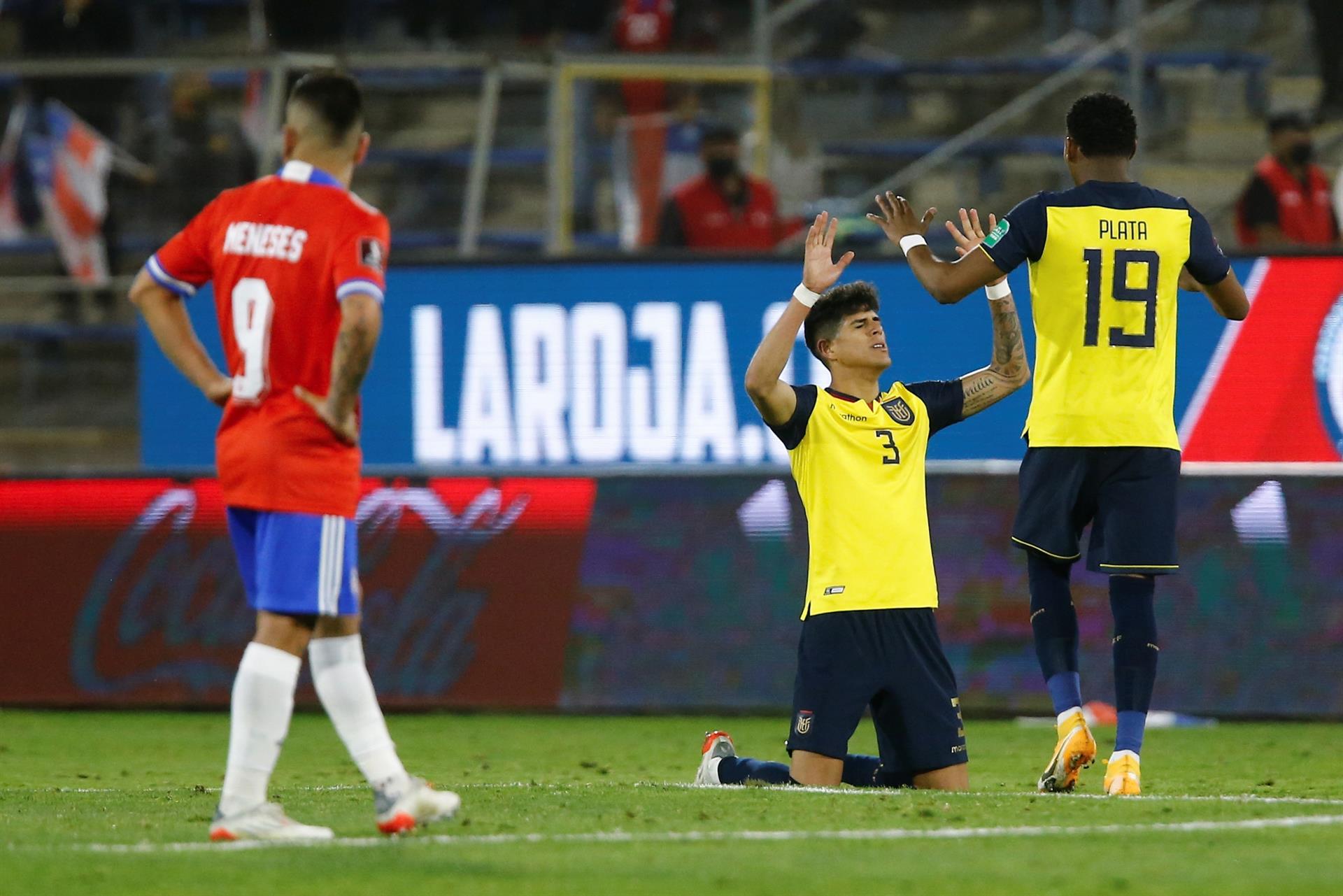 La Roja sufrió un duro golpe ante Ecuador y se complicó en la ruta a Qatar 2022