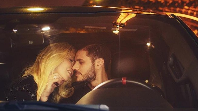 “Daría mi vida por ti”: El cinematográfico beso de Wanda Nara y Mauro Icardi en París