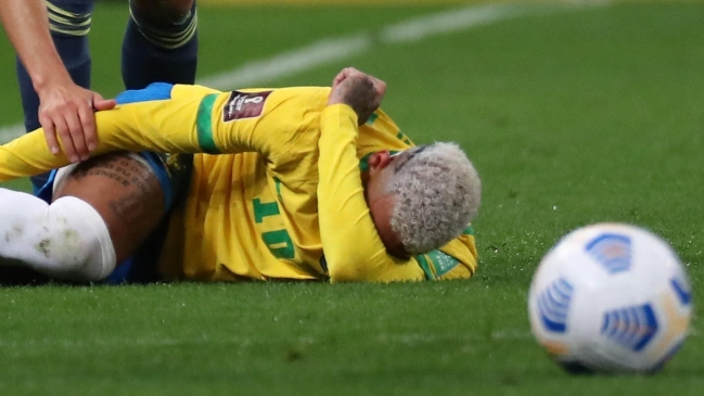 Acusaron a Neymar de estar de fiesta antes del partido con Argentina