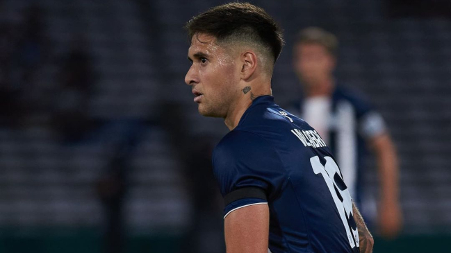 Talleres dio una nueva oportunidad de escaparse a River Plate tras enredarse ante Vélez