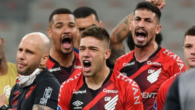 Atlético Paranaense y Red Bull Bragantino chocan por el título en la final de Copa Sudamericana